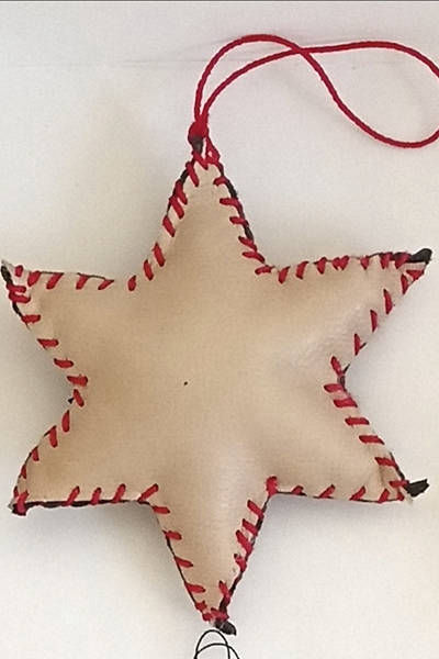  Näharbeit von Gisela Frank