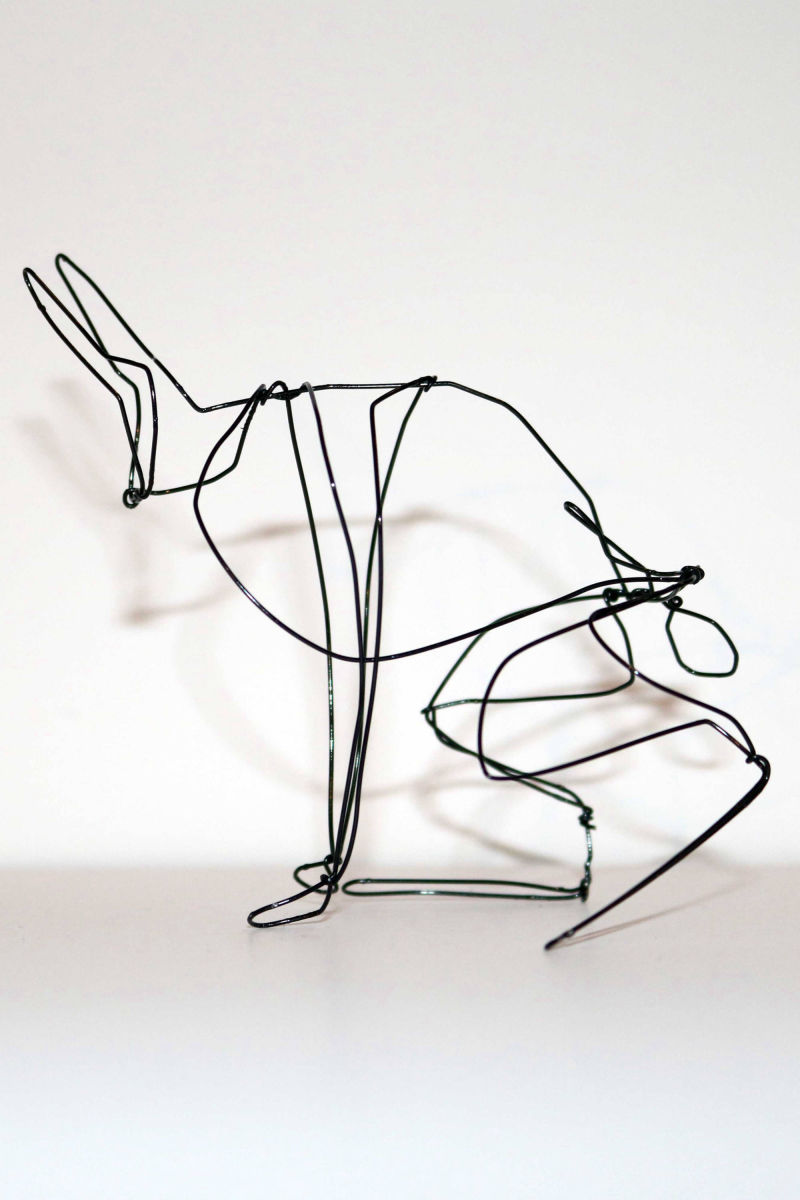 Hase aus Draht von Turid Schuszter