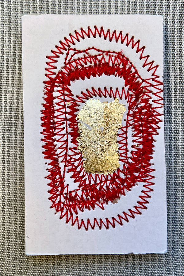 Näharbeit mit Gold von Katinka Molde